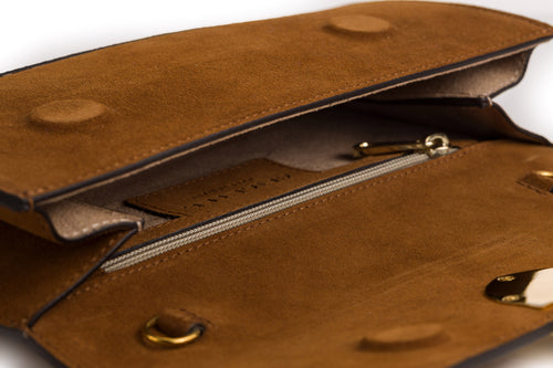 La Tremenda Amaltea Pochette|Colore:Castagna suede - Logo Oro