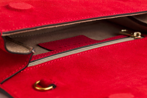 La Tremenda Amaltea Pochette|Colore:Rosso suede - Logo Oro